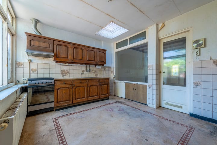 Photo 12 of Laan van Bergen 32