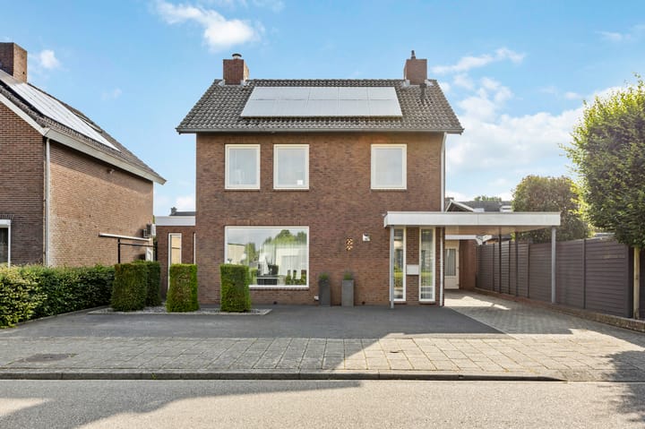 Photo 6 of Zwaluwstraat 23