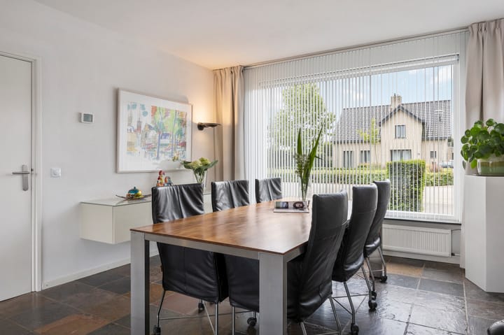 Photo 12 of Zwaluwstraat 23