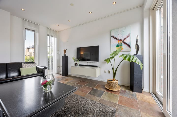 Photo 16 of Zwaluwstraat 23