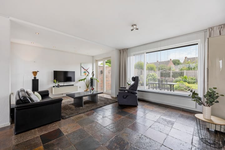 Photo 18 of Zwaluwstraat 23