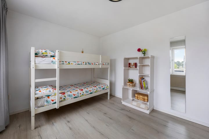 Photo 32 of Zwaluwstraat 23