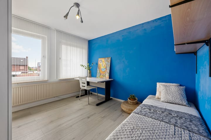 Photo 34 of Zwaluwstraat 23