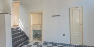 View 360° photos