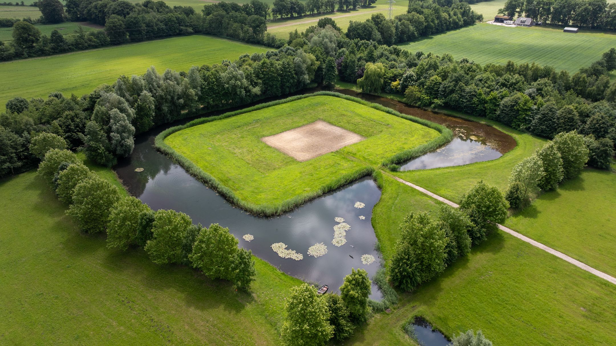 Foto 3 van Vanenburgerallee