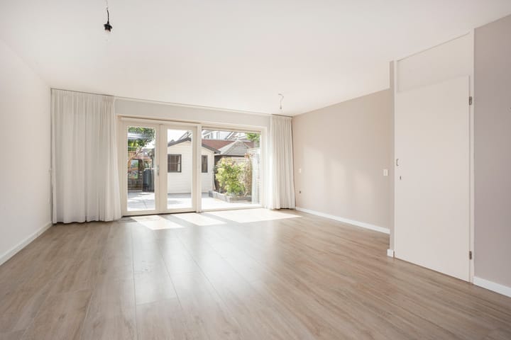 Foto 10 van Zwanenkamp 1067