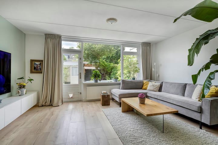 Foto 11 van Menno ter Braaklaan 10