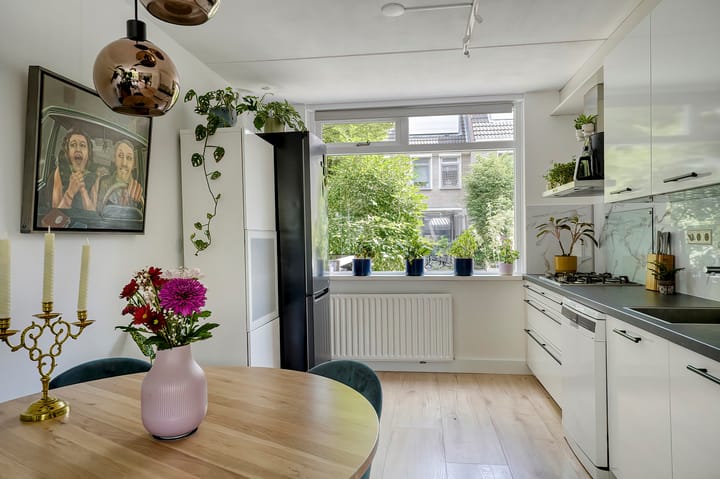 Foto 19 van Menno ter Braaklaan 10