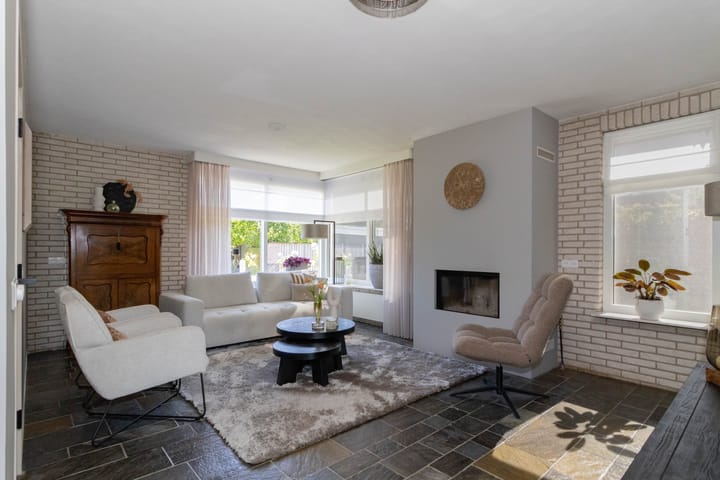 Photo 7 of Schoolstraat 18