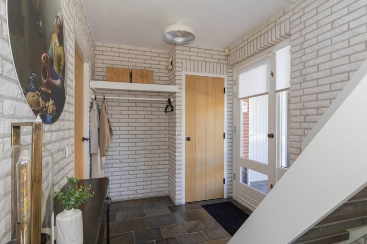 Photo 16 of Schoolstraat 18