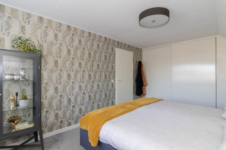 Photo 21 of Schoolstraat 18