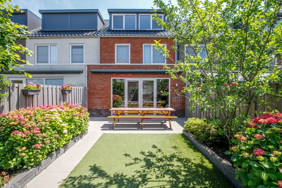 Photo 1 of Van Oranje-Nassaulaan 95