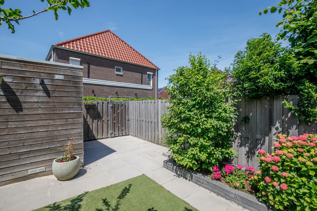 Photo 38 of Van Oranje-Nassaulaan 95