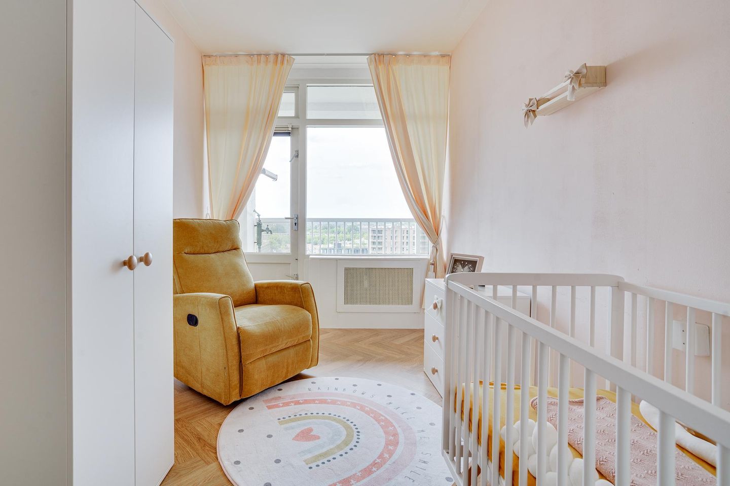 Foto 20 van Edward Jennerstraat 430