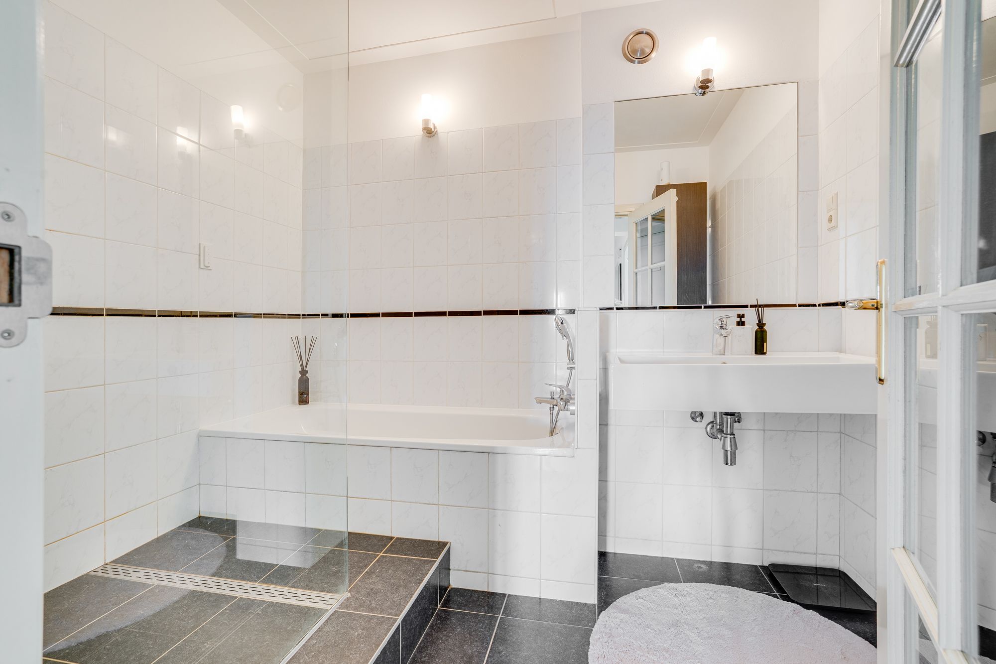 Foto 24 van Edward Jennerstraat 430