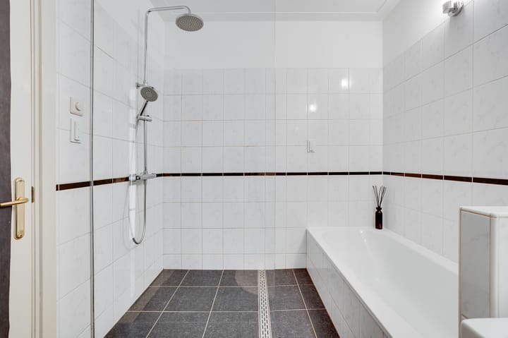 Foto 25 van Edward Jennerstraat 430