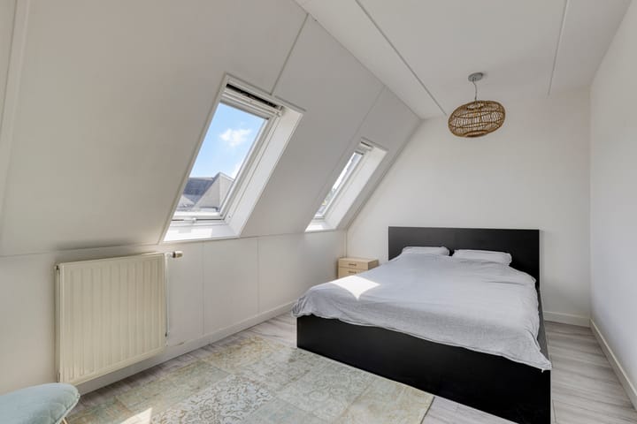 Foto 16 van Margratenplein 2