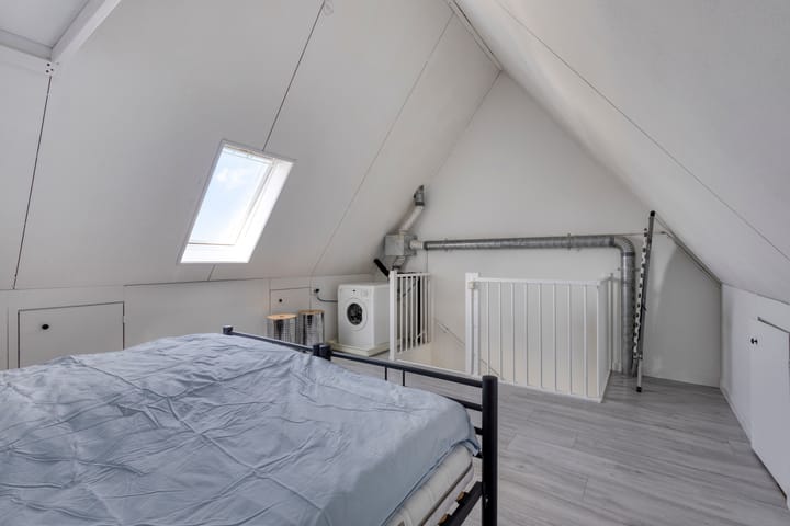 Foto 24 van Margratenplein 2