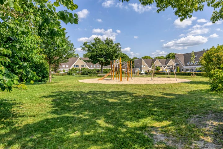 Foto 33 van Margratenplein 2