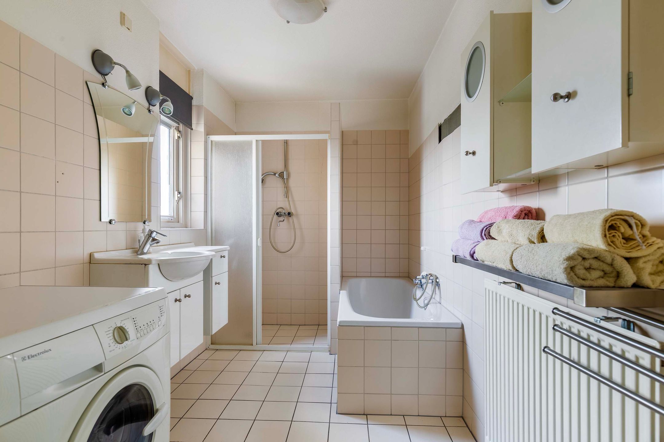 Foto 24 van Droefakkers 1-C