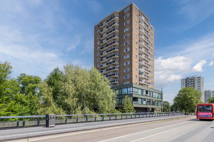 Foto 42 van Edward Jennerstraat 422