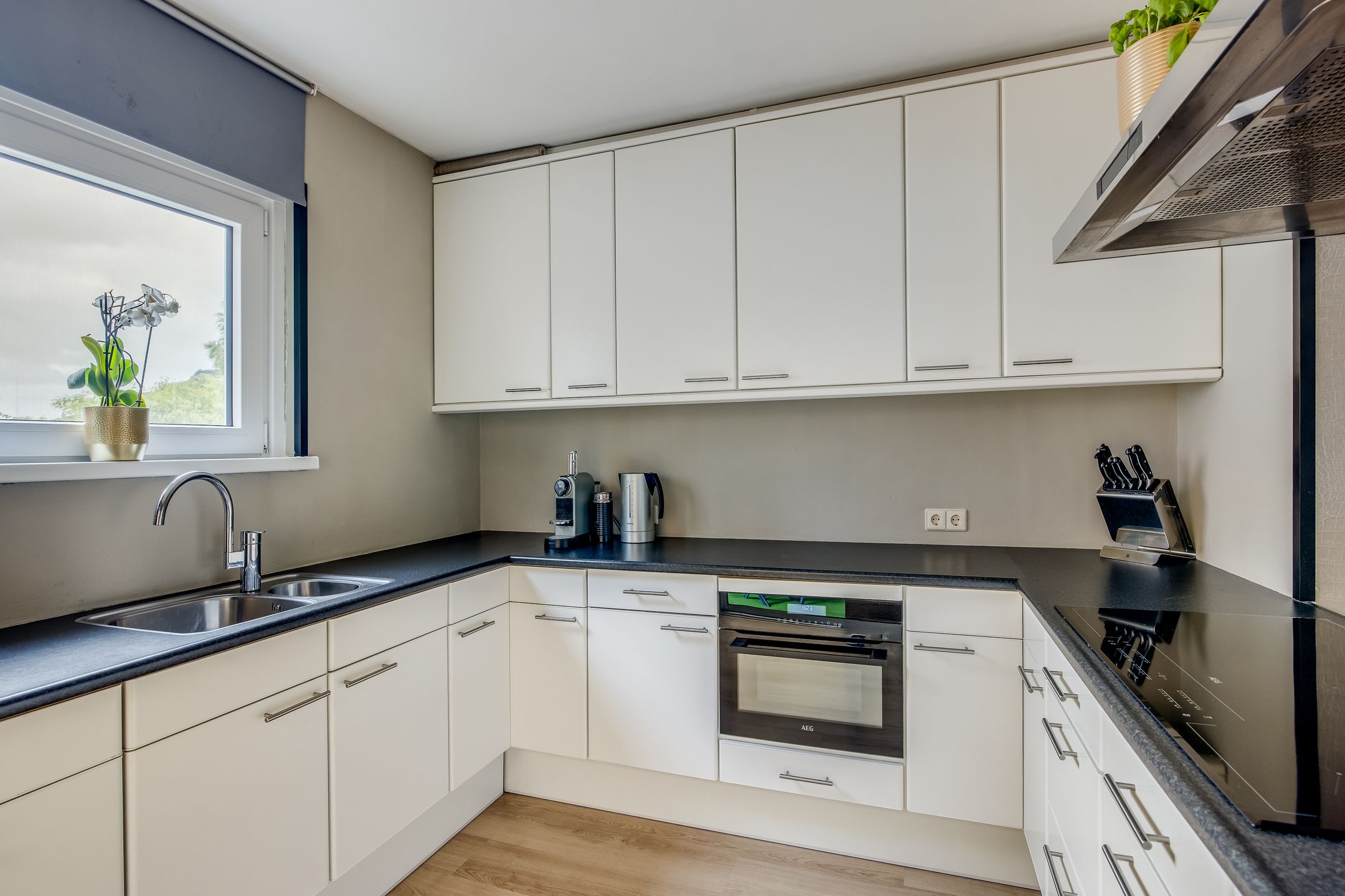 Foto 12 van Waalstraat 77