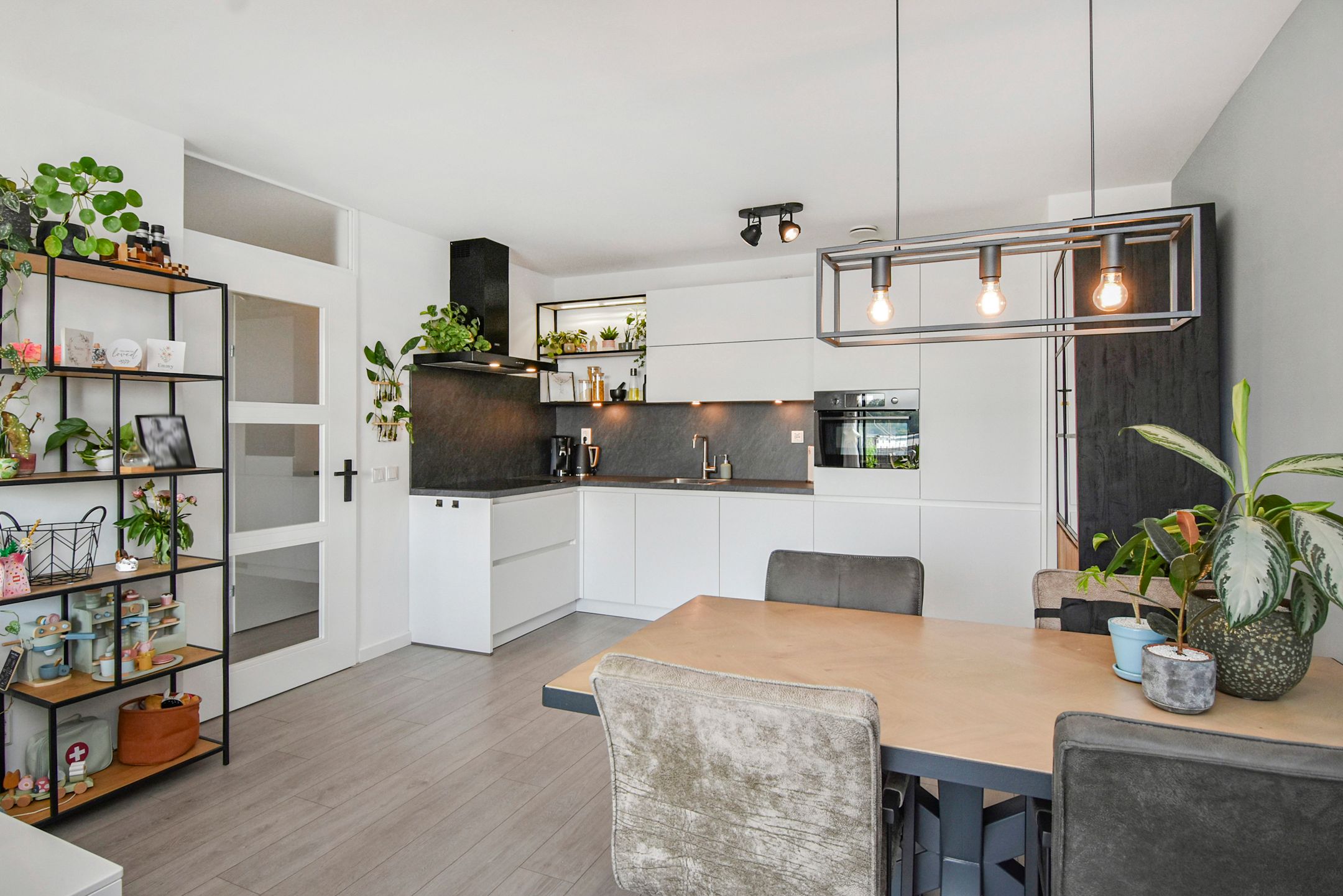 Foto 27 van Rijswijkse Landingslaan 192