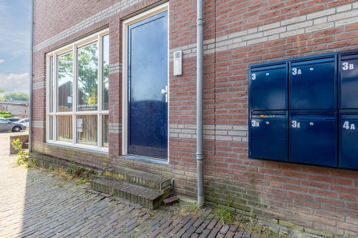 Foto 5 van Raadhuisplein 3-A