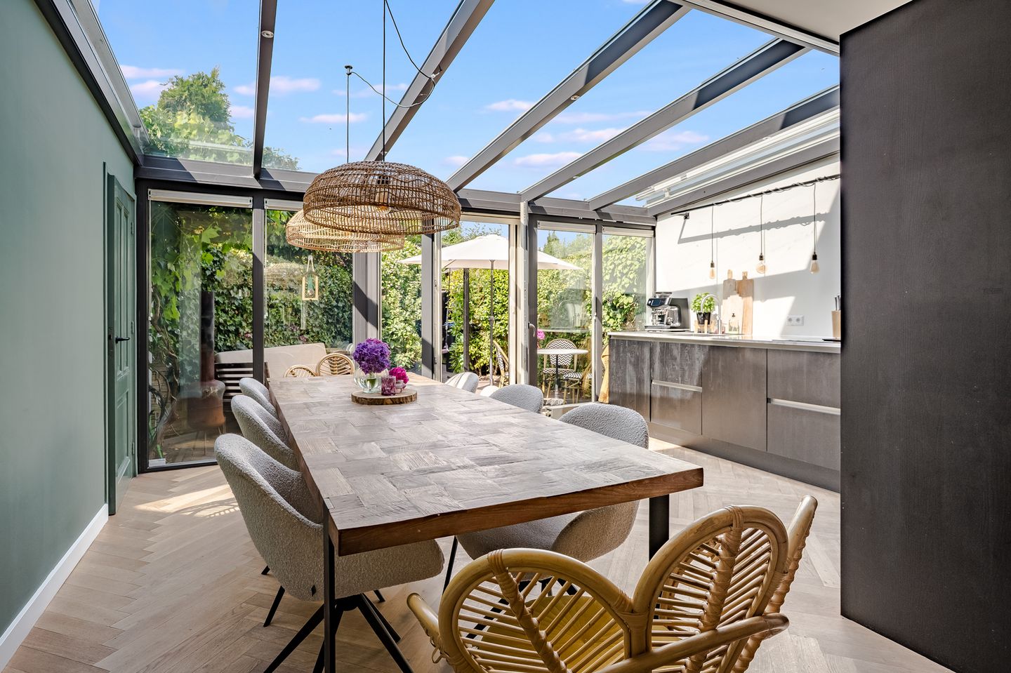 Photo 19 of Graaf Aelbrechtlaan 4