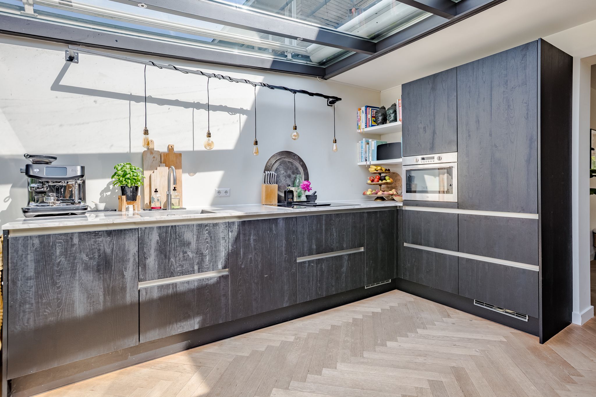 Photo 21 of Graaf Aelbrechtlaan 4