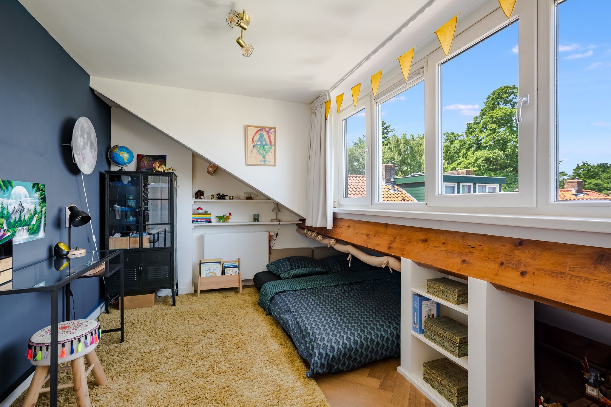 Photo 42 of Graaf Aelbrechtlaan 4