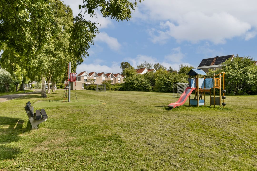 Foto 38 van Ebro 138