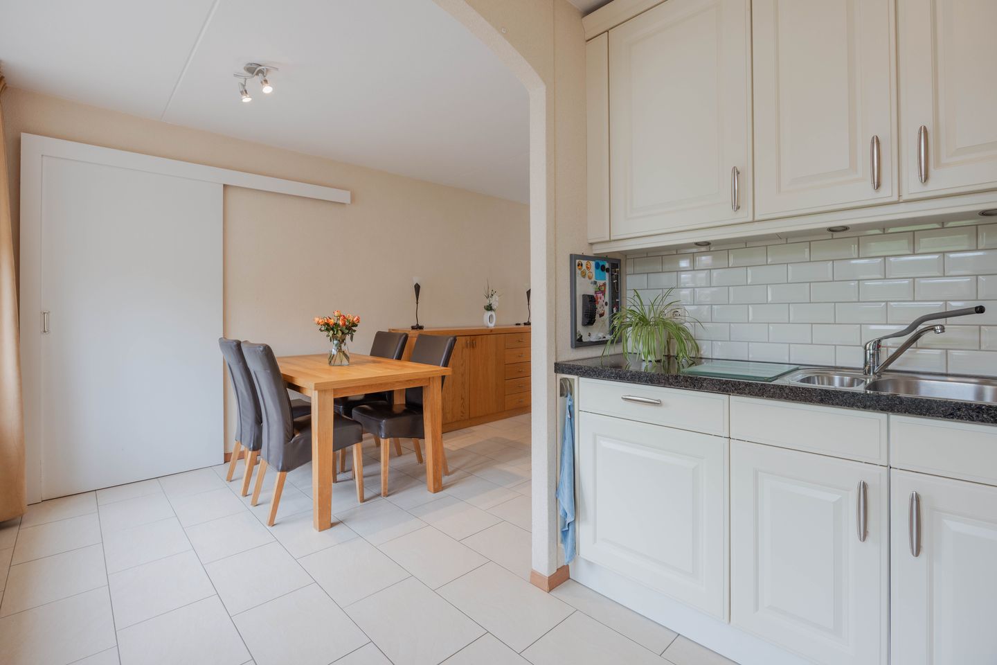 Foto 19 van Mahoniestraat 16