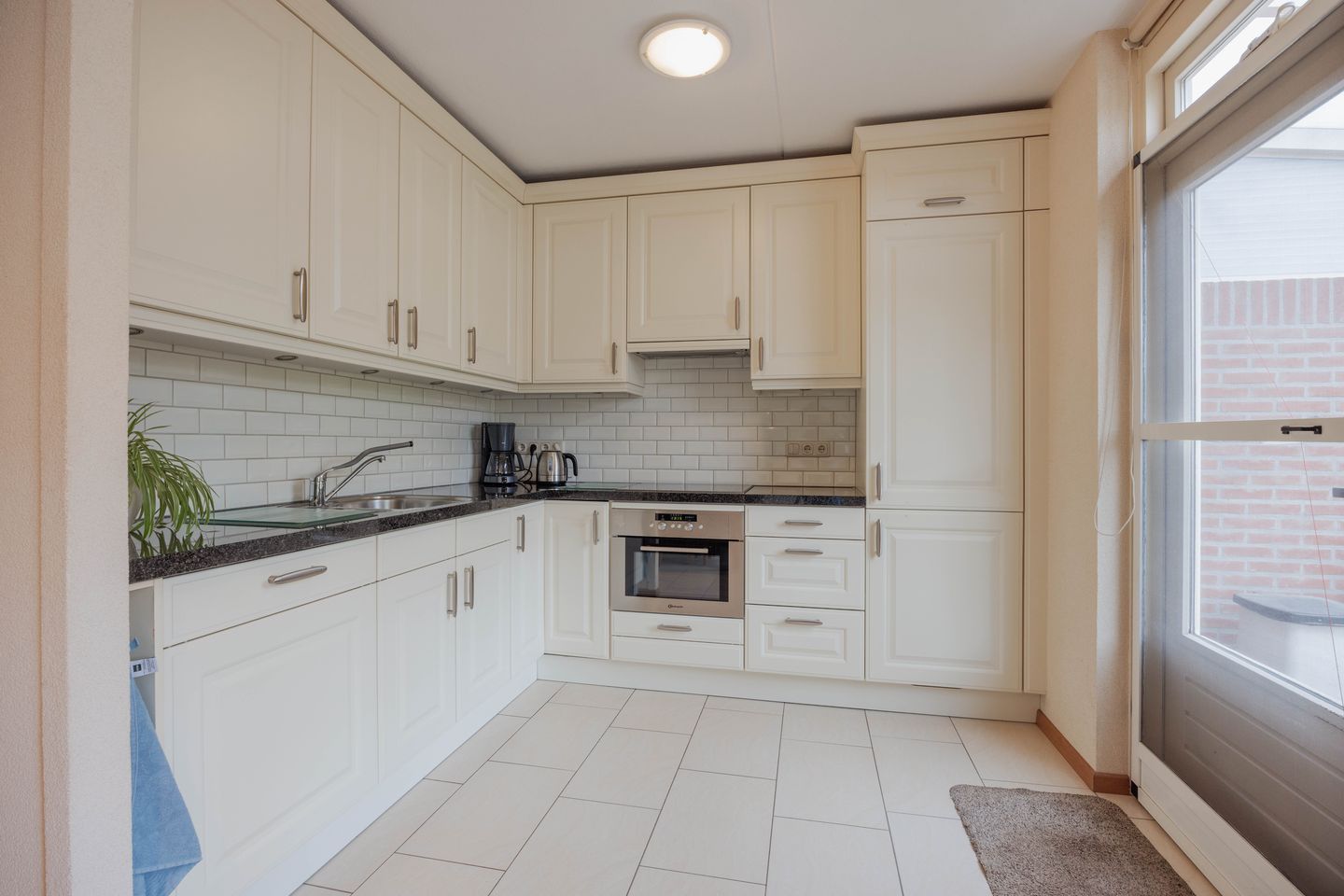 Foto 5 van Mahoniestraat 16