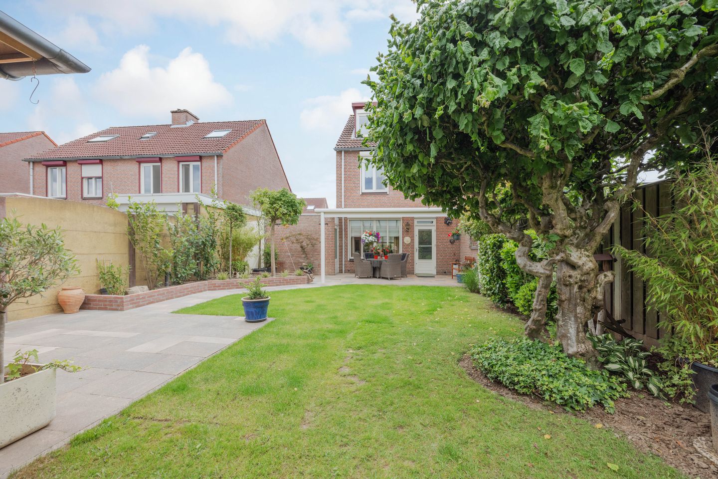 Foto 35 van Mahoniestraat 16