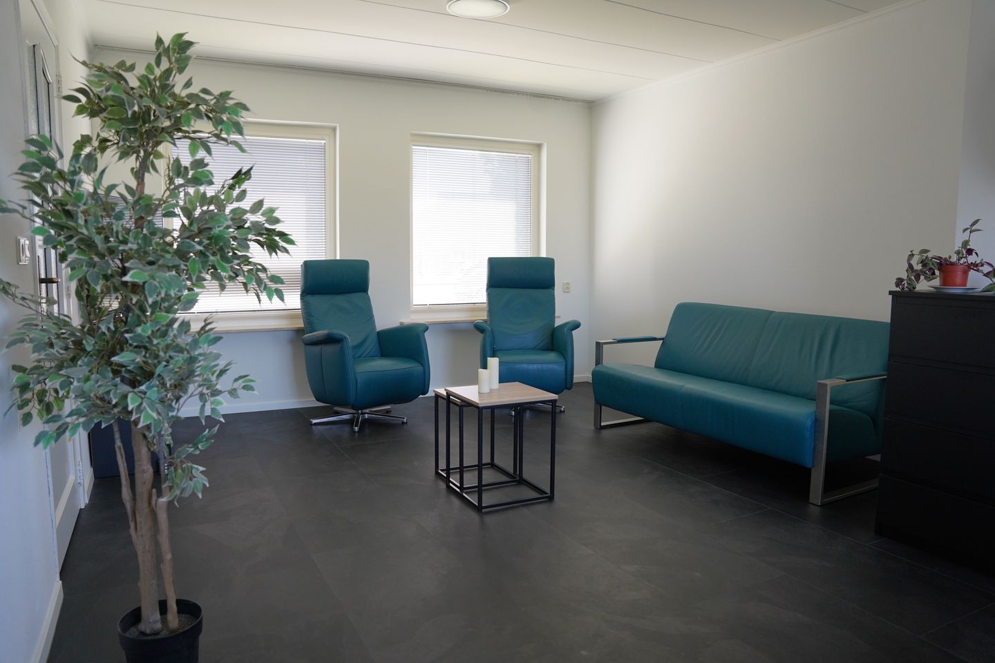 Photo 4 of Jhr. Mr. de Casembrootstraat 27