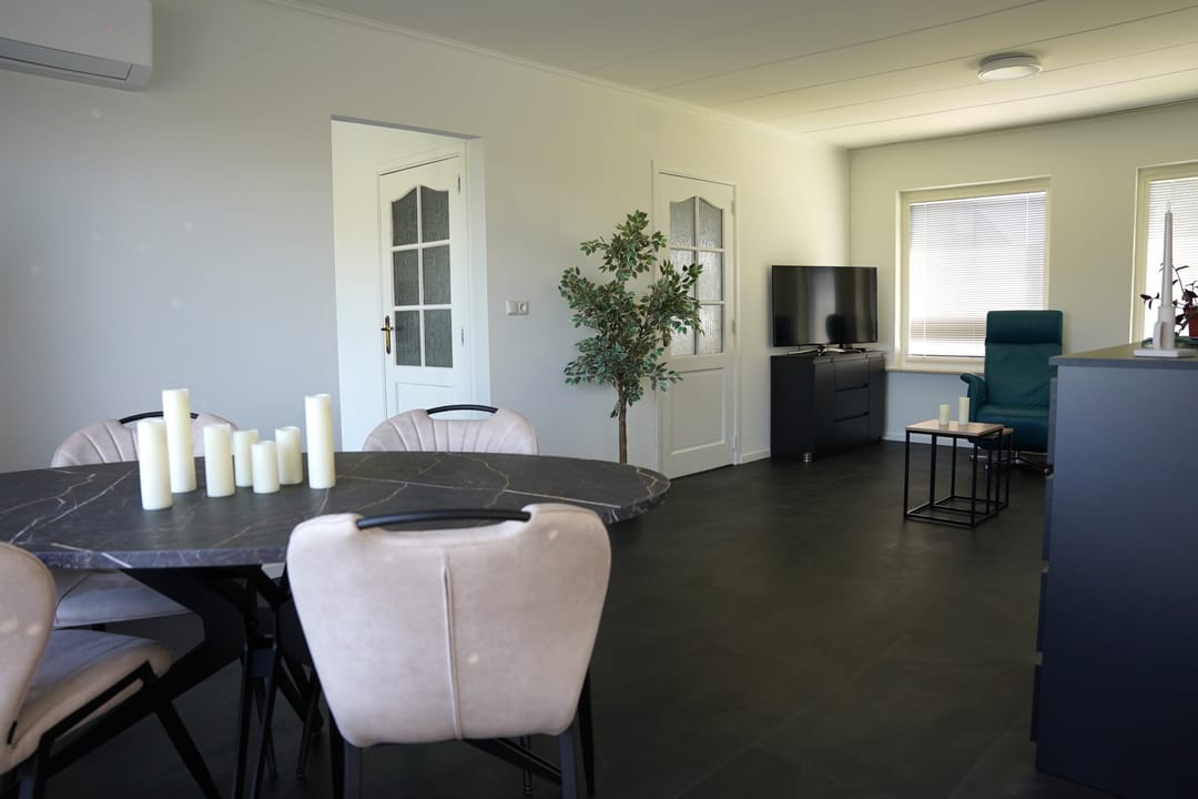 Photo 8 of Jhr. Mr. de Casembrootstraat 27