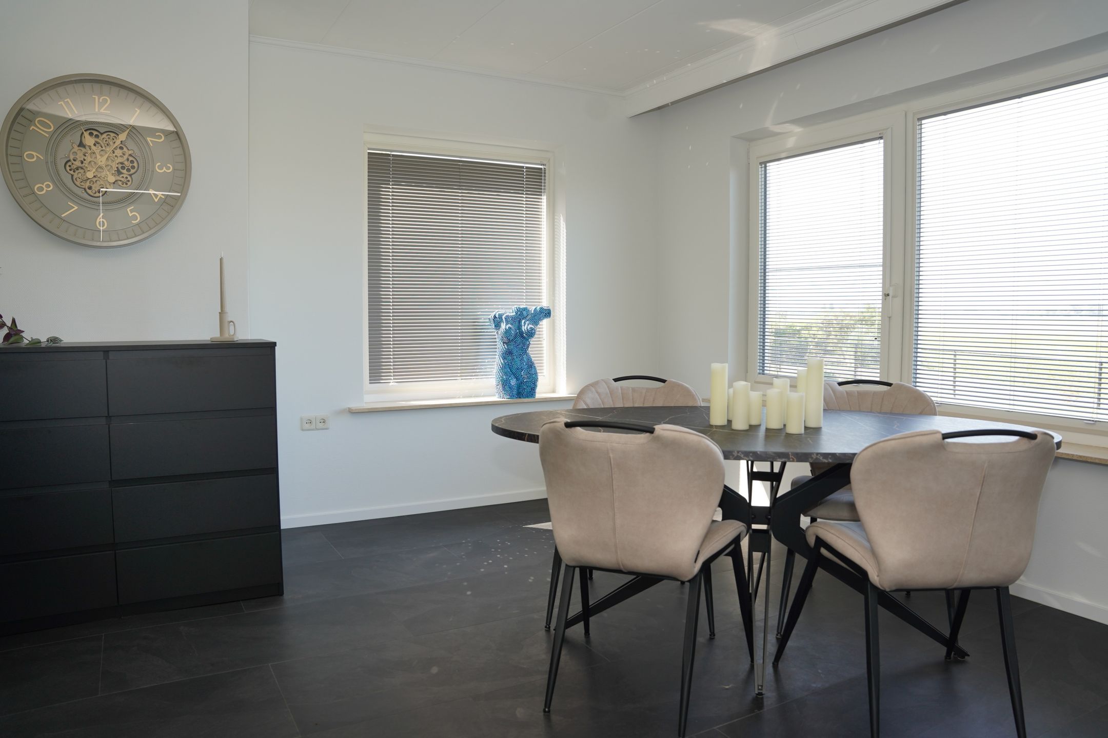 Photo 9 of Jhr. Mr. de Casembrootstraat 27