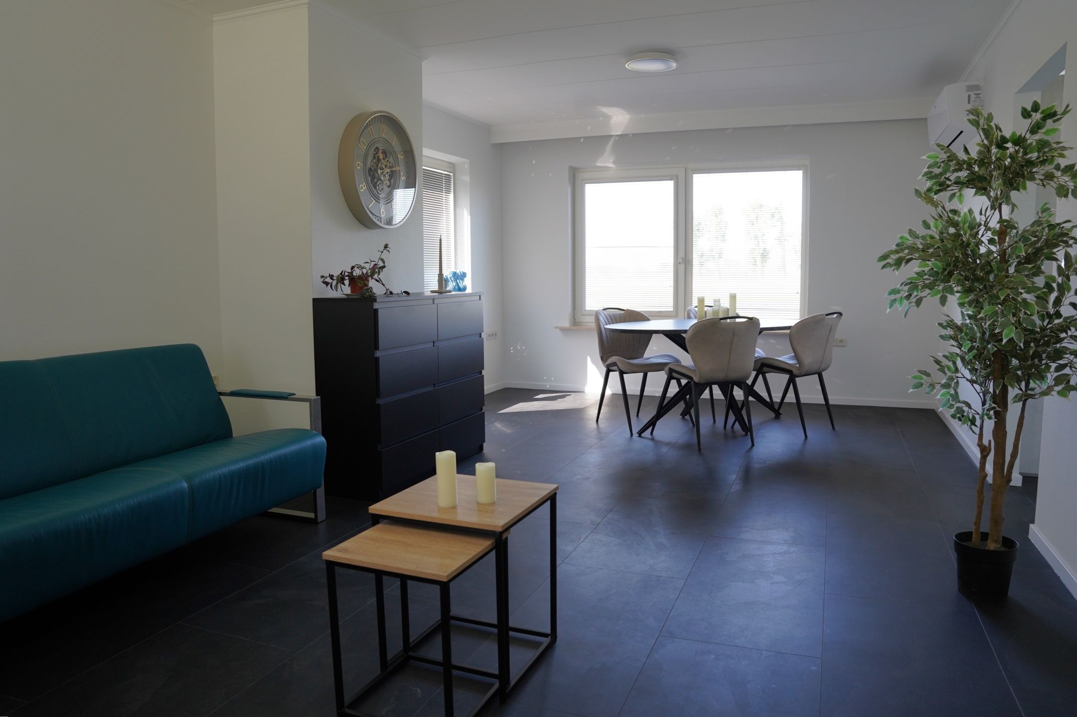 Photo 6 of Jhr. Mr. de Casembrootstraat 27