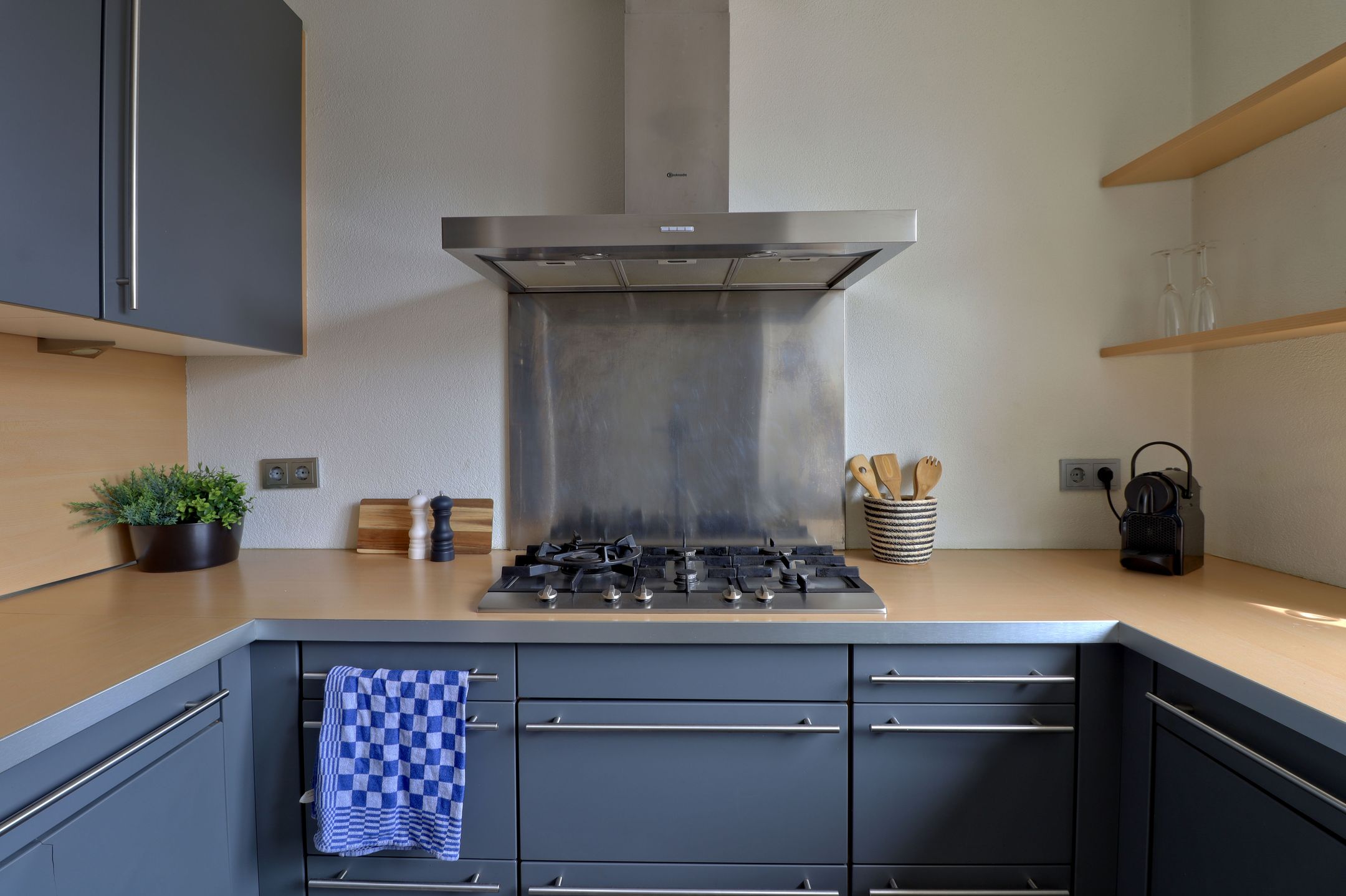 Foto 3 van Poststraat 30