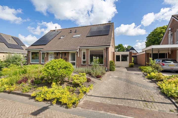 Photo 7 of Isaac van Ostadestraat 8