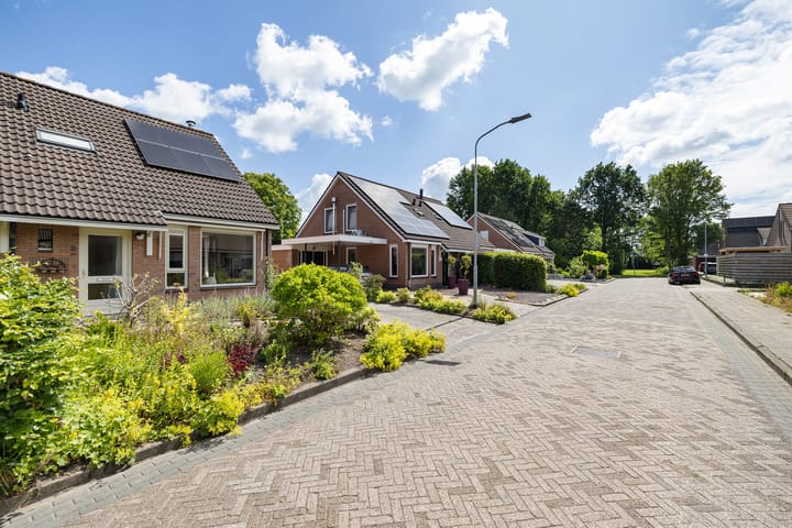 Photo 11 of Isaac van Ostadestraat 8