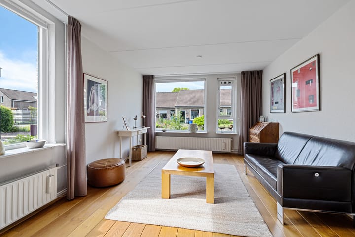 Photo 15 of Isaac van Ostadestraat 8