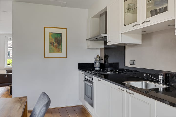 Photo 22 of Isaac van Ostadestraat 8