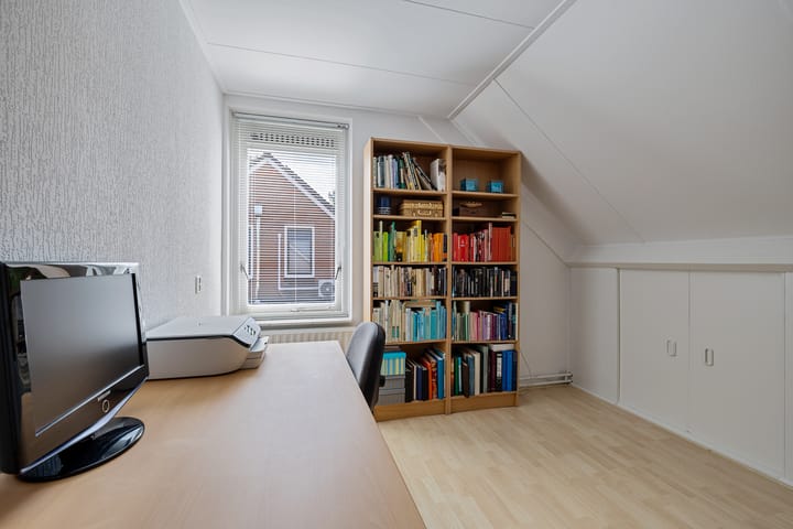 Photo 30 of Isaac van Ostadestraat 8