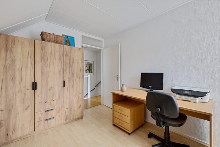 Photo 31 of Isaac van Ostadestraat 8