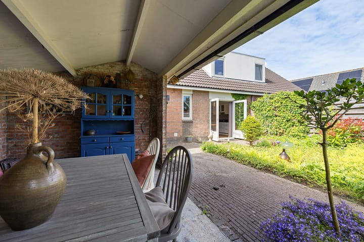 Photo 36 of Isaac van Ostadestraat 8