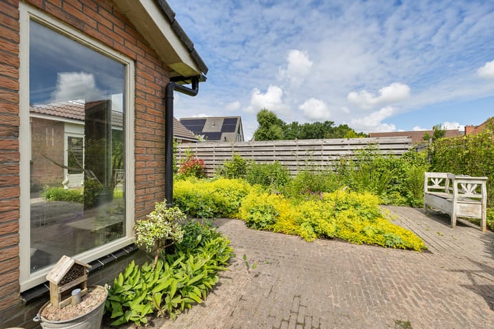 Photo 43 of Isaac van Ostadestraat 8