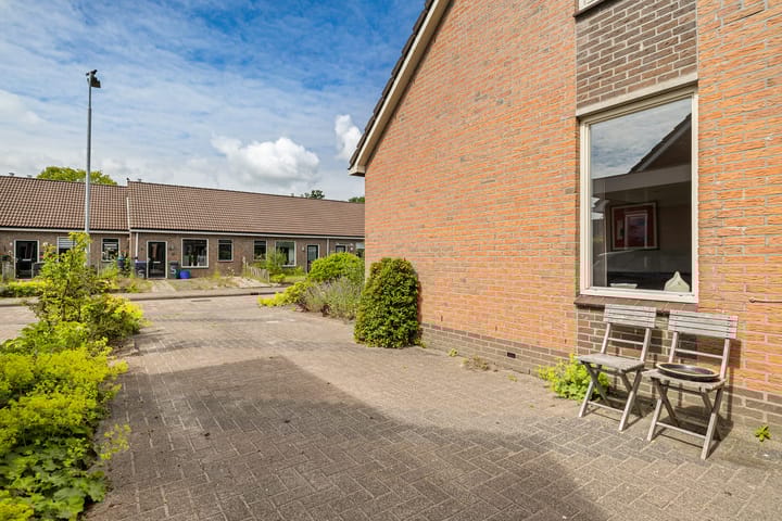 Photo 45 of Isaac van Ostadestraat 8