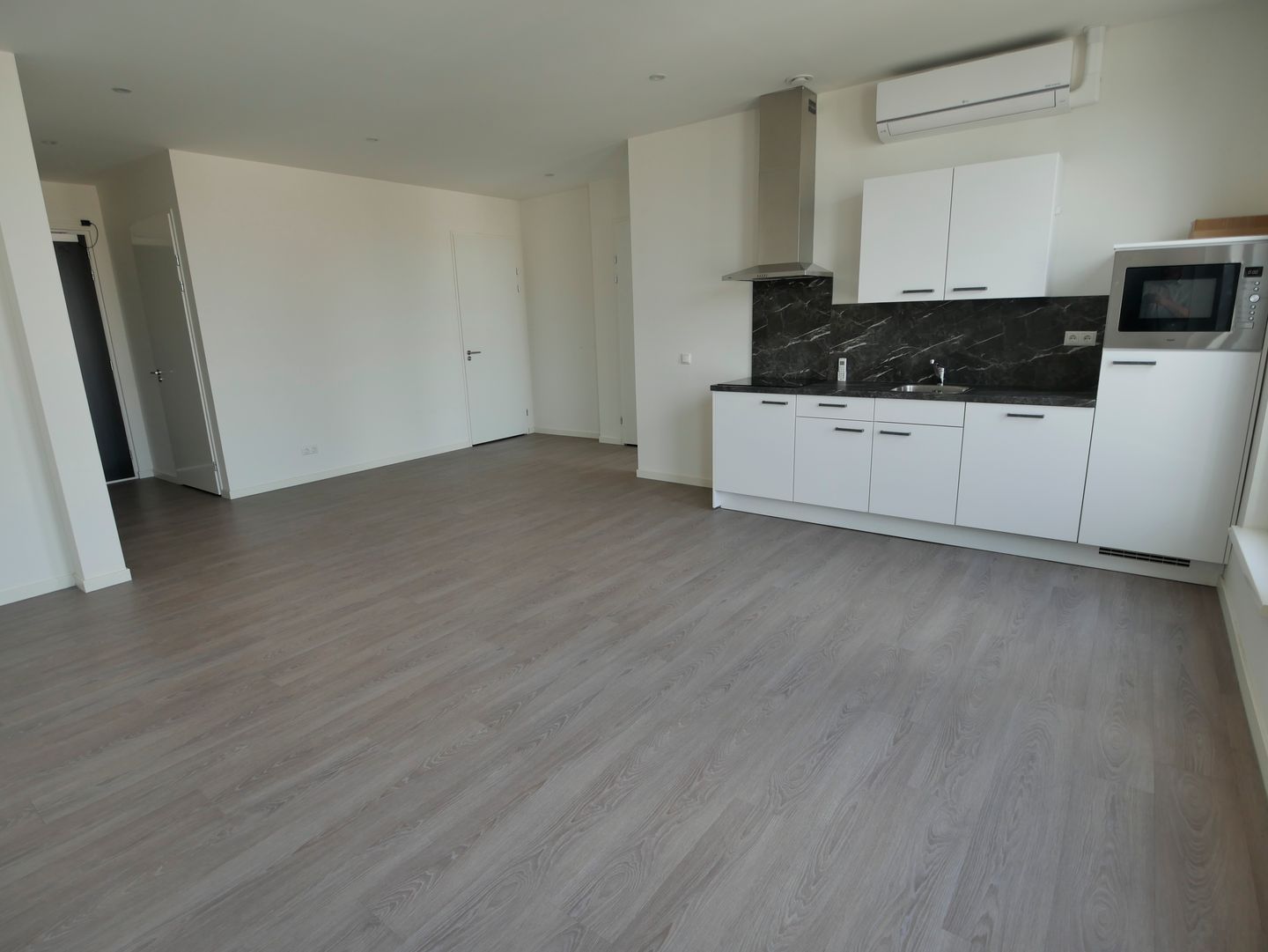 Photo 4 of Zuid Koninginnewal 23-A